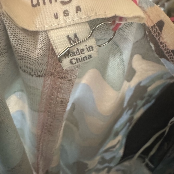 Umgee Camouflage and Black Short Sleeve Tee - Picture 7 of 7